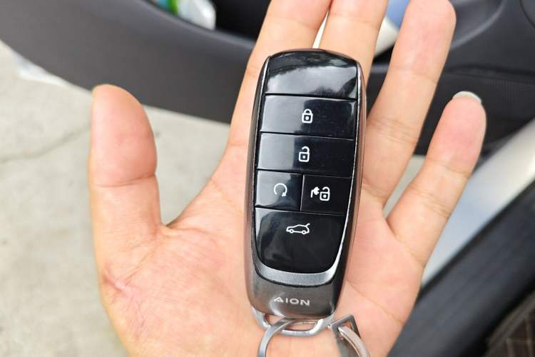 Used AION V 2024 Plus 70 Ultra-Charging Version Ternary Lithium Vehicle Key