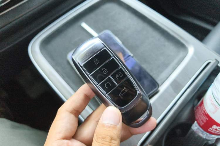 Used AION V 2024 Plus 70 Star Edition Lithium Iron Phosphate Vehicle Key