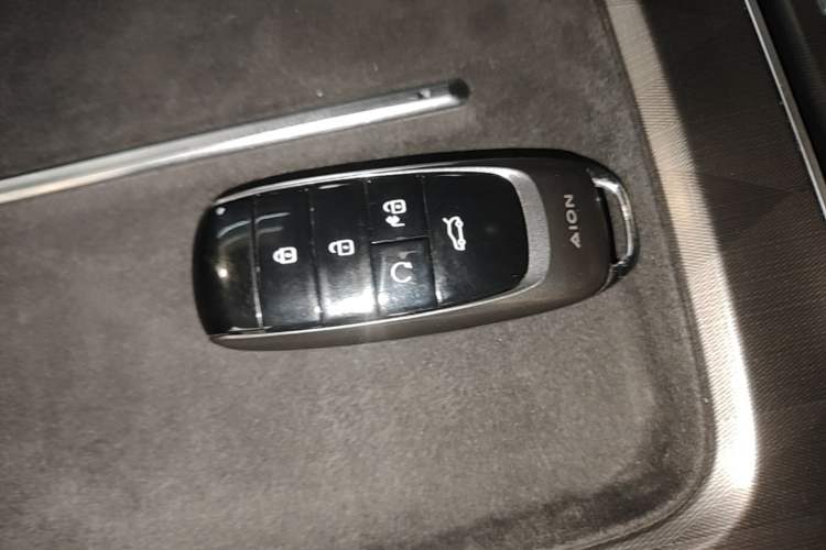 Used AION V 2024 Plus 70 Tech Edition Lithium Iron Phosphate Vehicle Key