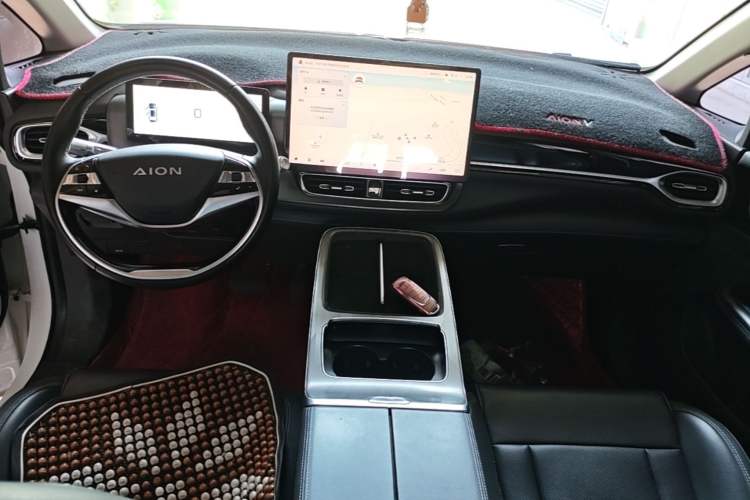 Used AION V 2024 Plus 70 Star Edition Lithium Iron Phosphate Center Console