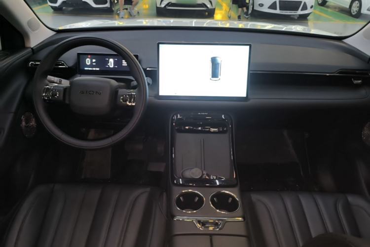 Used AION V 2024 Aion Tyrannosaurus 520 Smart Luxury Edition Center Console