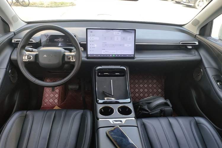 Used AION V 2024 Aion Tyrannosaurus 650 Smart Premium Edition Center Console