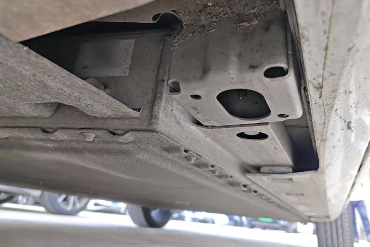 Used AION V 2024 Aion Tyrannosaurus 650 LiDAR Edition Chassis Front Left