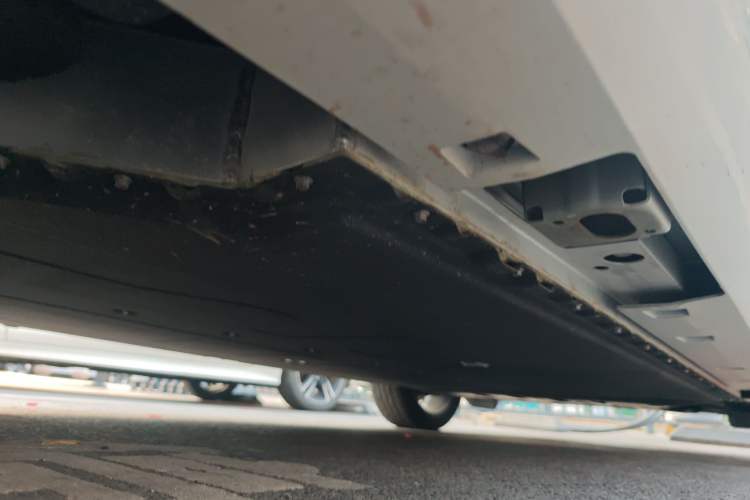 Used AION V 2024 Aion Tyrannosaurus 650 LiDAR Edition Chassis Rear Right