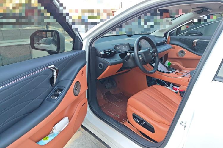 Used AION V 2024 Aion Tyrannosaurus 650 LiDAR Edition Driver Seat