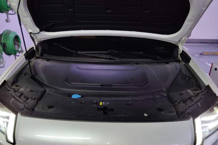 Used AION V 2024 Aion Tyrannosaurus 520 Intelligent Premium Edition Engine Bay