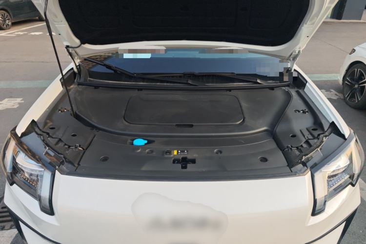 Used AION V 2024 Aion Tyrannosaurus 650 LiDAR Edition Engine Bay