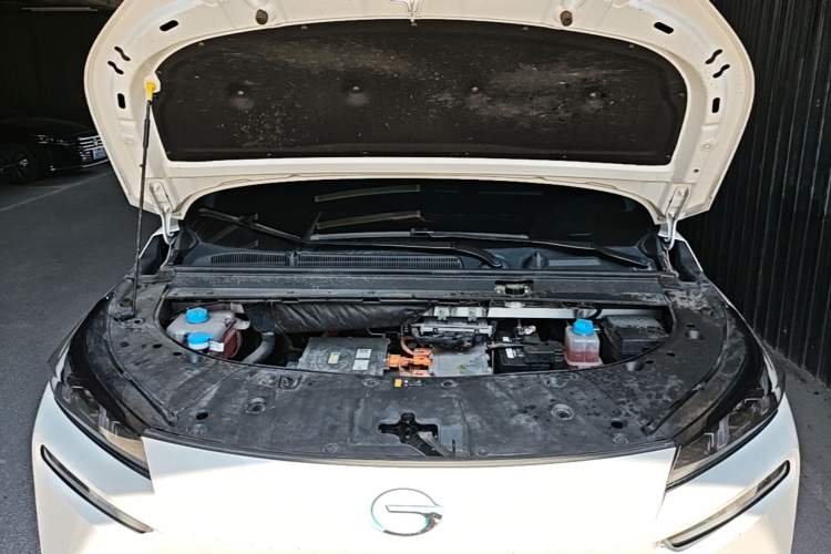 Used AION V 2024 Plus 70 Star Edition Lithium Iron Phosphate Engine Bay
