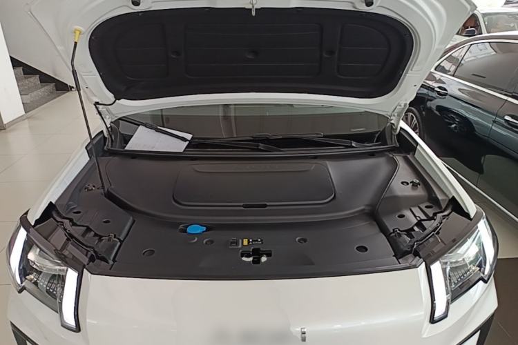 Used AION V 2024 Aion Tyrannosaurus 650 LiDAR Edition Engine Bay