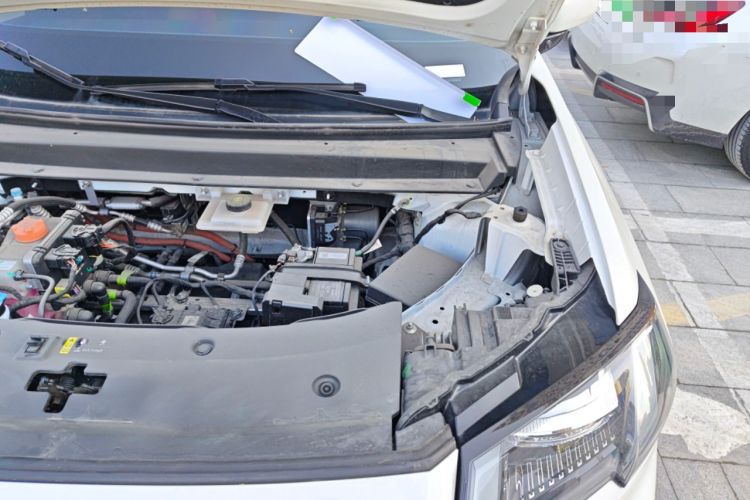Used AION V 2024 Aion Tyrannosaurus 650 LiDAR Edition Engine Bay Left