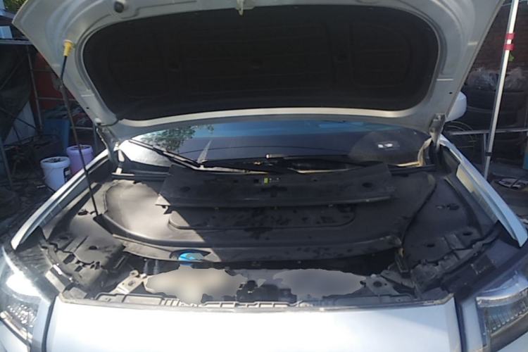 Used AION V 2024 Aion Tyrannosaurus 650 Smart Premium Edition Engine Bay