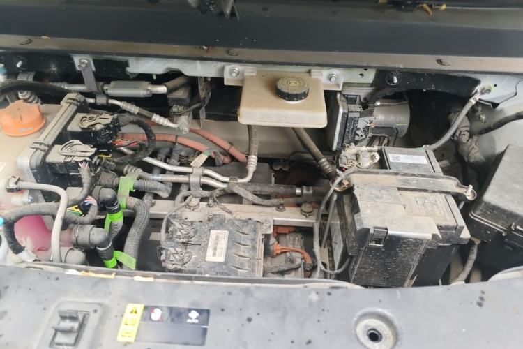 Used AION V 2024 Aion Tyrannosaurus 650 Smart Premium Edition Engine Bay