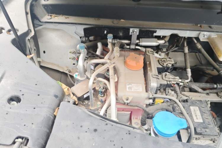 Used AION V 2024 Aion Tyrannosaurus 650 Smart Premium Edition Engine Bay Right