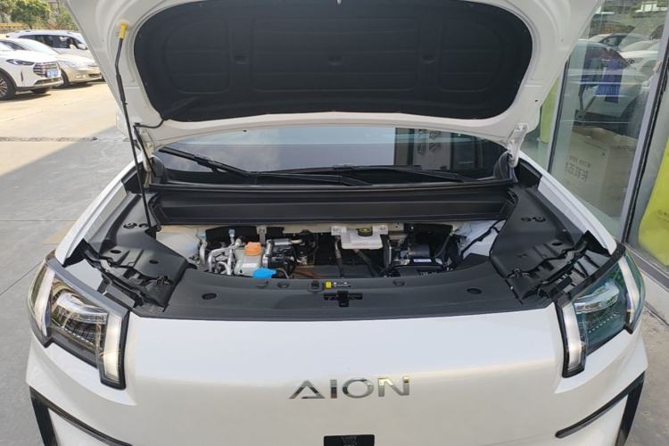 Used AION V 2024 Aion Tyrannosaurus 650 Smart Premium Edition Engine Bay
