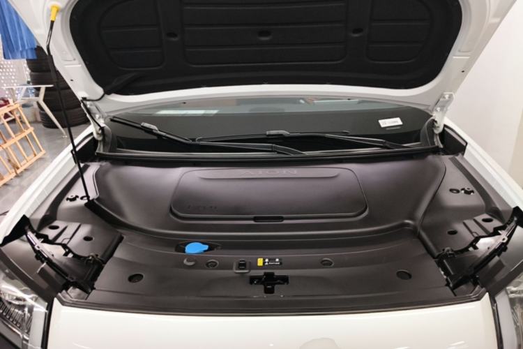 Used AION V 2024 Aion Tyrannosaurus 520 Intelligent Premium Edition Engine Bay