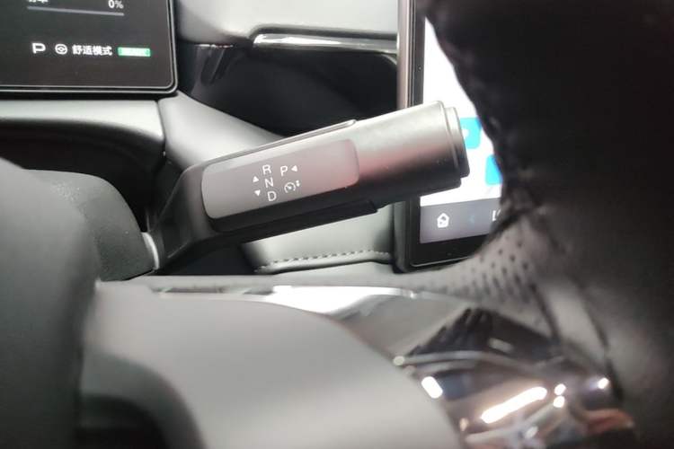 Used AION V 2024 Aion Tyrannosaurus 520 Smart Enjoy Edition Gear Lever