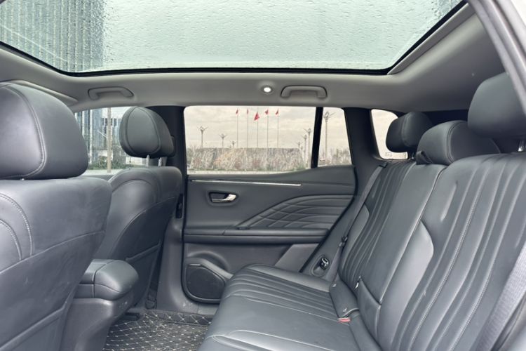 Used AION V 2024 Aion Tyrannosaurus 650 Smart Premium Edition Interior 2