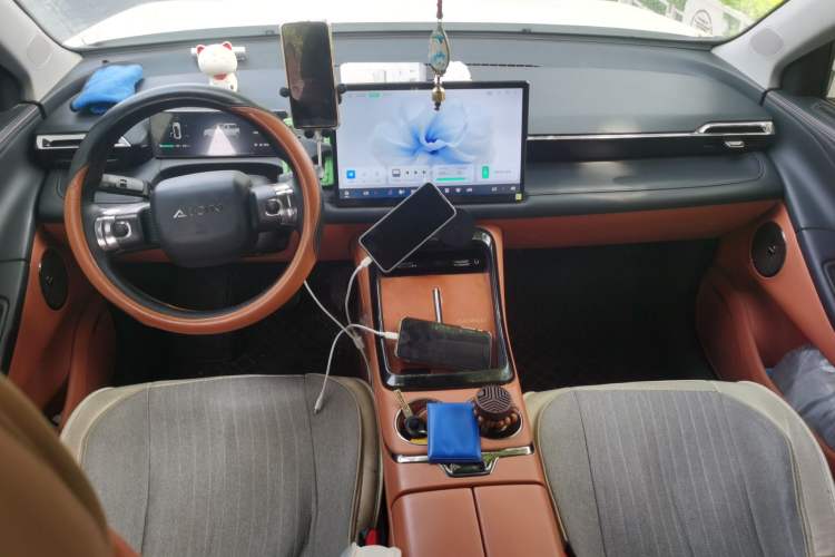 Used AION V 2024 Aion Tyrannosaurus 520 Smart Luxury Edition Interior 2