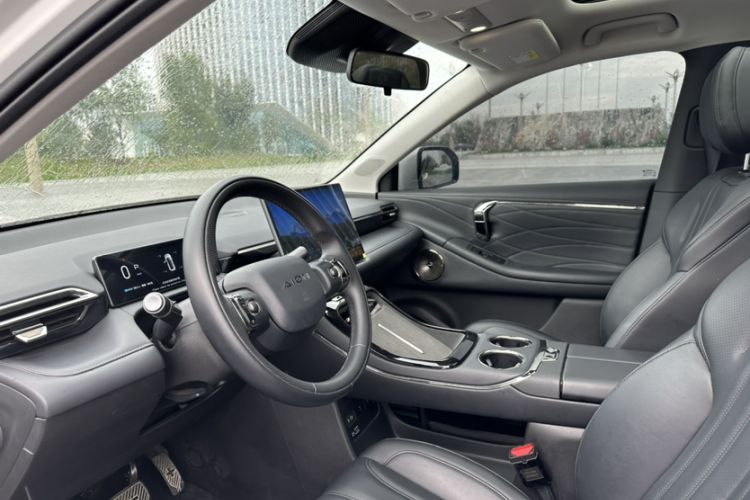 Used AION V 2024 Aion Tyrannosaurus 650 Smart Premium Edition Interior 4