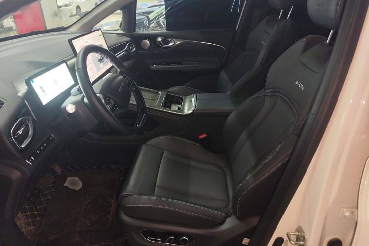 Used AION V 2024 Plus 70 Tech Edition Lithium Iron Phosphate Left Front Seat