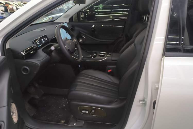 Used AION V 2024 Aion Tyrannosaurus 520 Smart Luxury Edition Left Front Seat