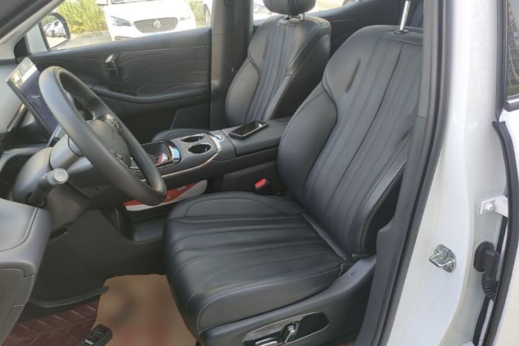Used AION V 2024 Aion Tyrannosaurus 650 Smart Premium Edition Left Front Seat