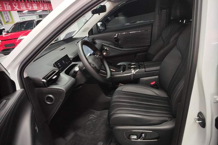 Used AION V 2024 Aion Tyrannosaurus 520 Smart Enjoy Edition Left Front Seat