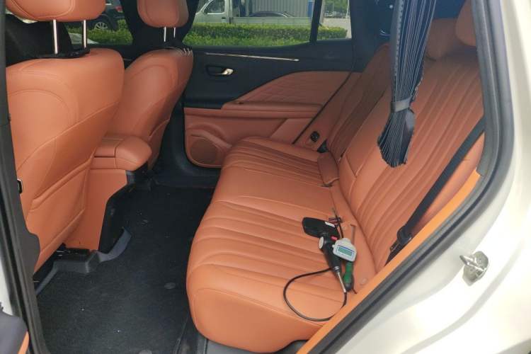 Used AION V 2024 Aion Tyrannosaurus 650 Smart Luxury Edition Left Rear Seat