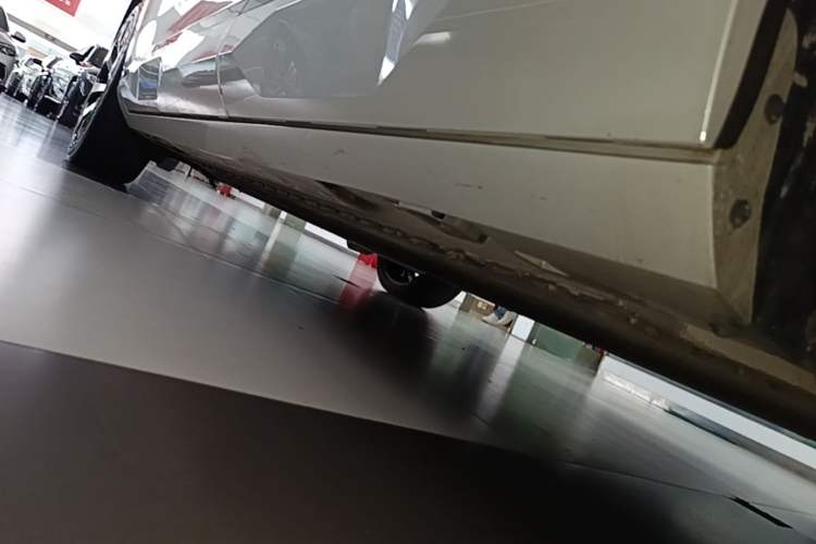 Used AION V 2024 Aion Tyrannosaurus 650 LiDAR Edition Left Side Sill
