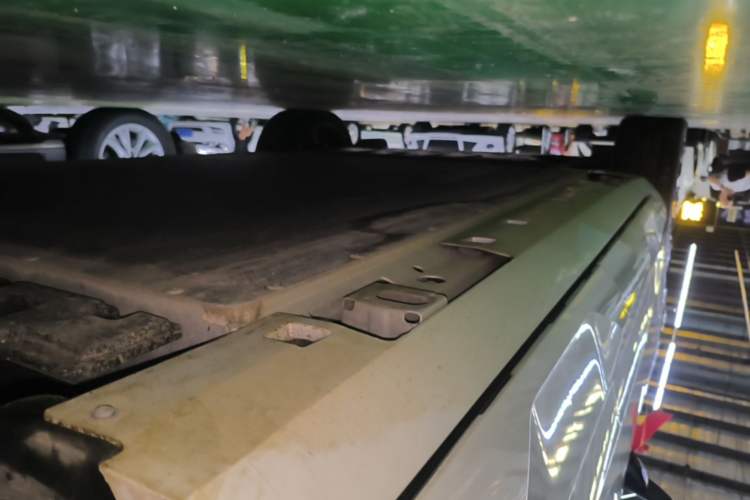 Used AION V 2024 Aion Tyrannosaurus 520 Smart Luxury Edition Left Side Sill