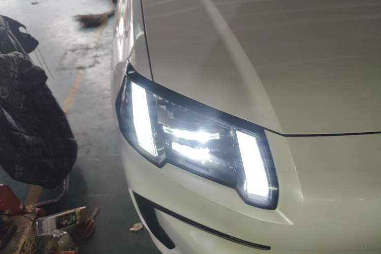 Used AION V 2024 Aion Tyrannosaurus 520 Intelligent Premium Edition Right Front Headlight