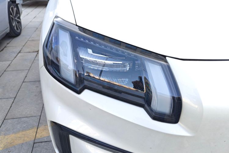 Used AION V 2024 Aion Tyrannosaurus 650 LiDAR Edition Right Front Headlight