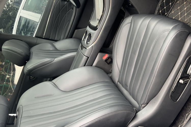 Used AION V 2024 Aion Tyrannosaurus 650 Smart Premium Edition Right Front Seat