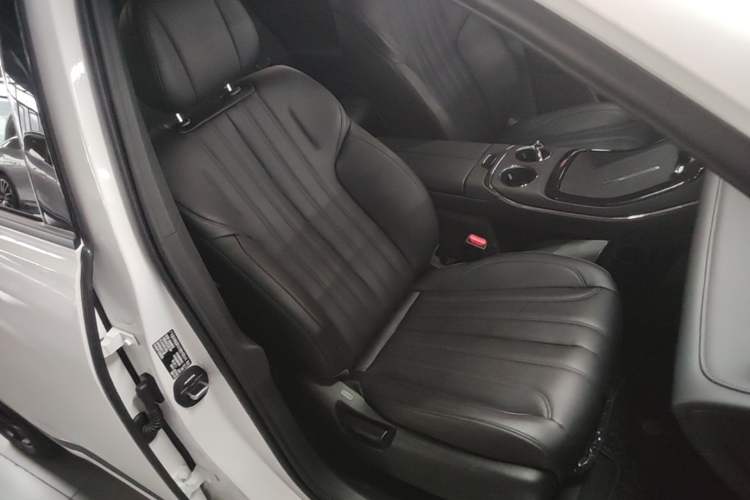 Used AION V 2024 Aion Tyrannosaurus 520 Smart Enjoy Edition Right Front Seat