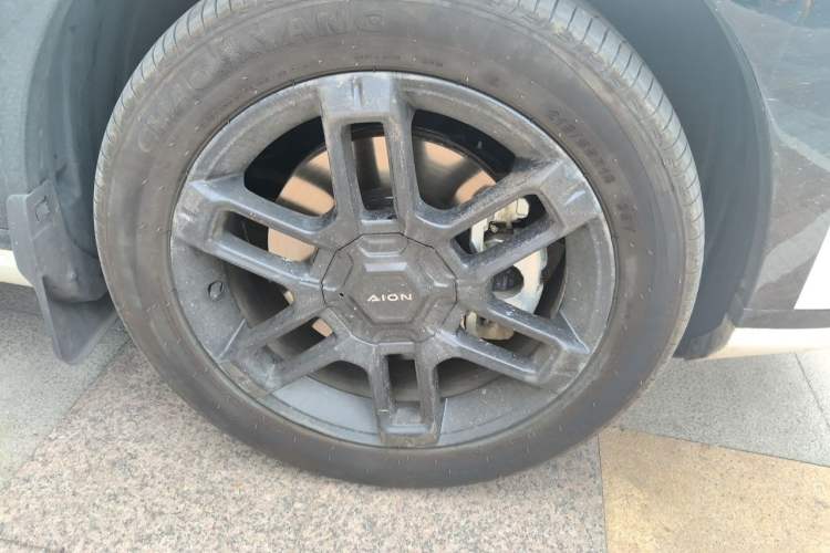 Used AION V 2024 Aion Tyrannosaurus 520 Smart Enjoy Edition Right Front Wheel Hub