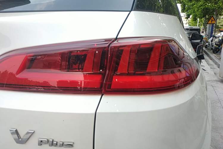 Used AION V 2024 Plus 70 Star Edition Lithium Iron Phosphate Right Rear Taillight