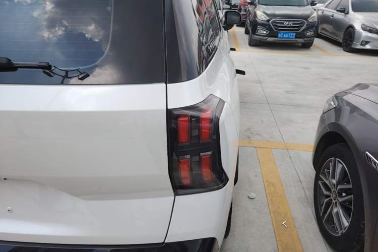 Used AION V 2024 Aion Tyrannosaurus 520 Intelligent Premium Edition Right Rear Taillight