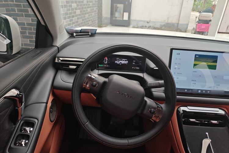 Used AION V 2024 Aion Tyrannosaurus 520 Executive Edition Steering Wheel