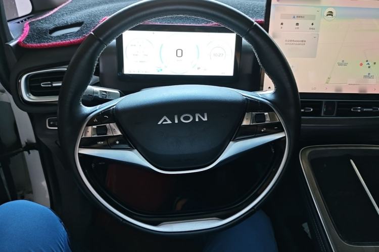Used AION V 2024 Plus 70 Star Edition Lithium Iron Phosphate Steering Wheel
