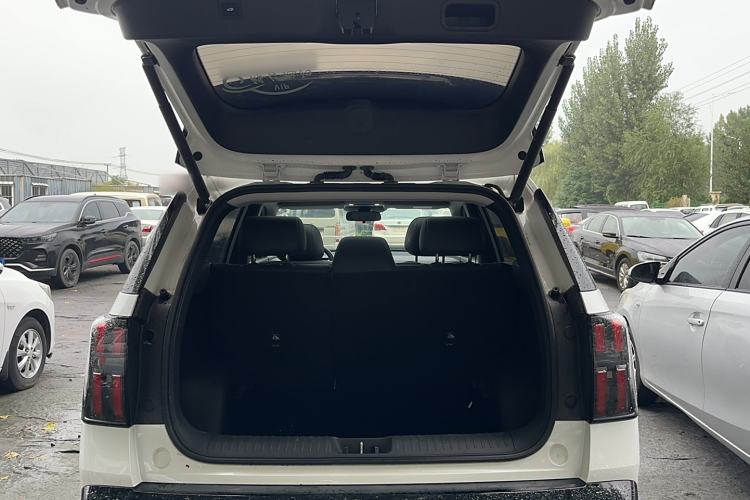 Used AION V 2024 Aion Tyrannosaurus 650 Smart Premium Edition Trunk