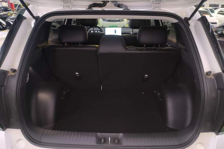 Used AION V 2024 Aion Tyrannosaurus 520 Smart Luxury Edition Trunk