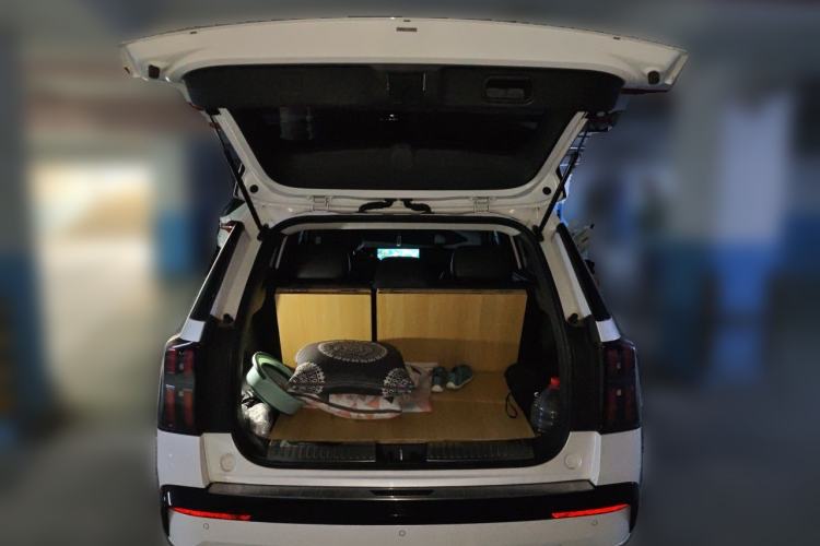 Used AION V 2024 Aion Tyrannosaurus 650 Smart Luxury Edition Trunk