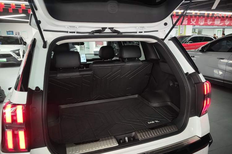 Used AION V 2024 Aion Tyrannosaurus 520 Smart Enjoy Edition Trunk