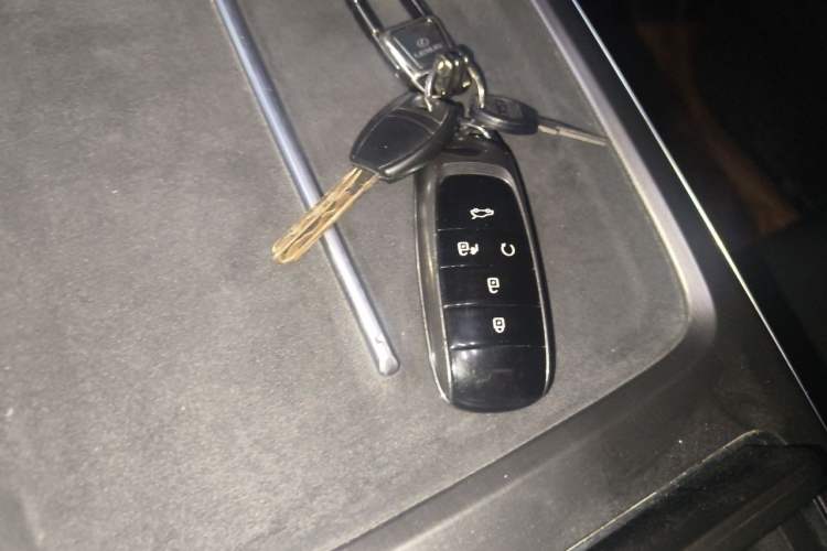 Used AION V 2024 Plus 70 Smart Edition Ternary Lithium Vehicle Key