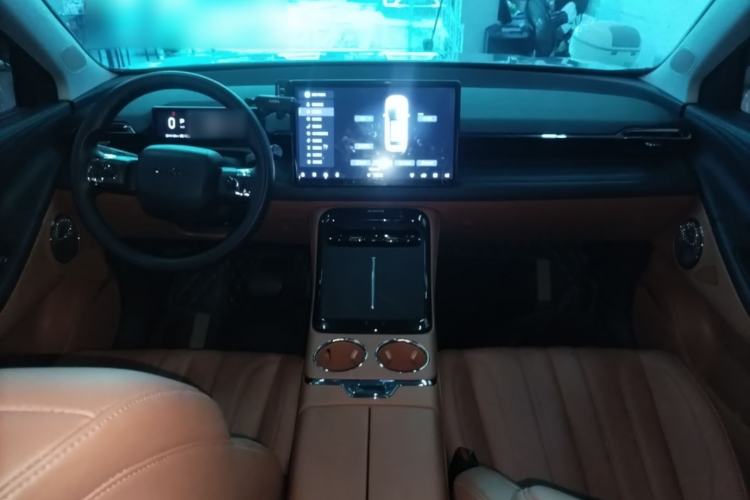 Used AION V 2024 Aion Tyrannosaurus 520 Smart Luxury Edition Center Console