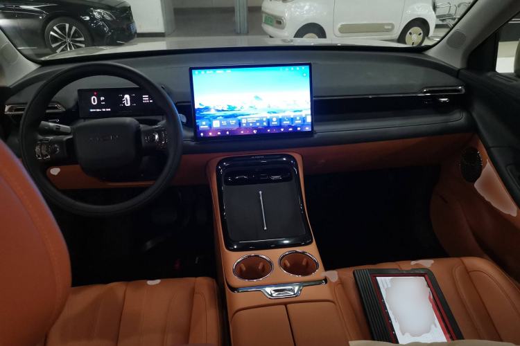 Used AION V 2024 Aion Tyrannosaurus 650 Smart Premium Edition Center Console