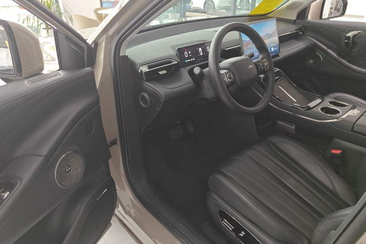 Used AION V 2024 Aion Tyrannosaurus 650 Smart Premium Edition Driver Seat