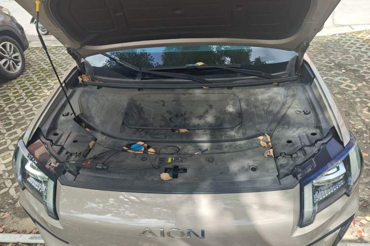 Used AION V 2024 Aion Tyrannosaurus 650 Smart Luxury Edition Engine Bay