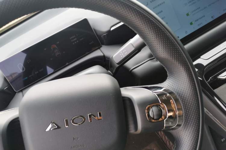 Used AION V 2024 Aion Tyrannosaurus 650 LiDAR Edition Gear Lever
