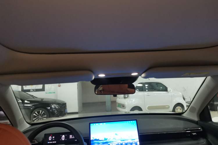 Used AION V 2024 Aion Tyrannosaurus 650 Smart Premium Edition Headliner